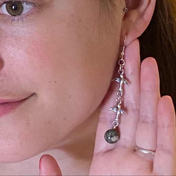 Hand Crafted Earrings Birds Spiderweb Jasper Long Dangle Doves Duster Pierced - Picture 2 of 6